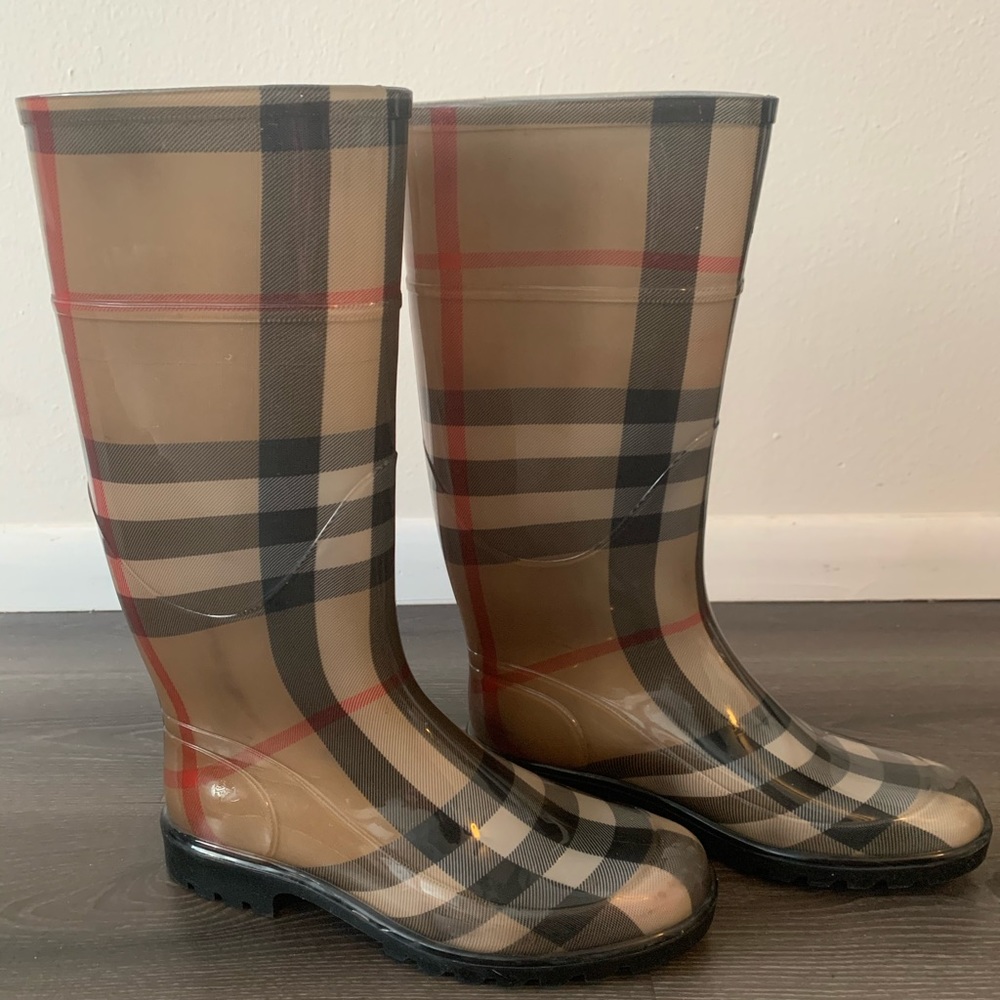 Authentic Burberry Nova Check Rain boots